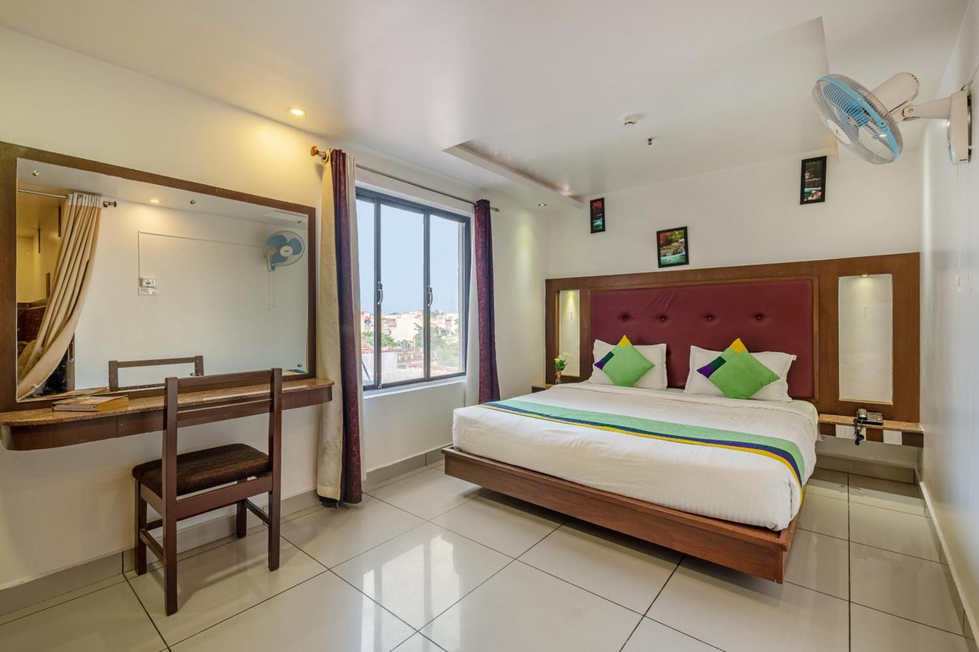 Treebo South Avenue, 700 Mts From Promenade Beach Pondicherry Exterior photo