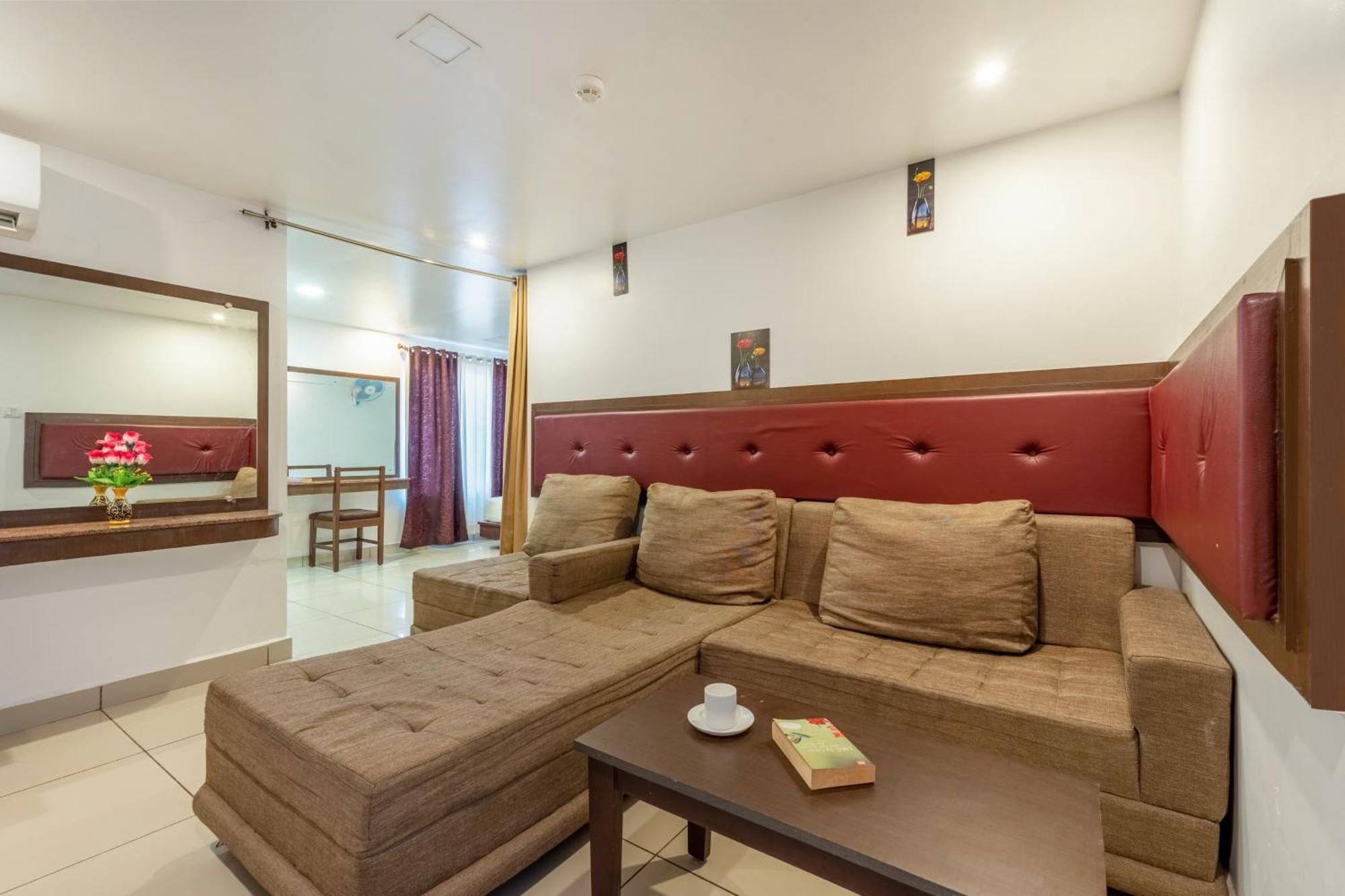 Treebo South Avenue, 700 Mts From Promenade Beach Pondicherry Exterior photo