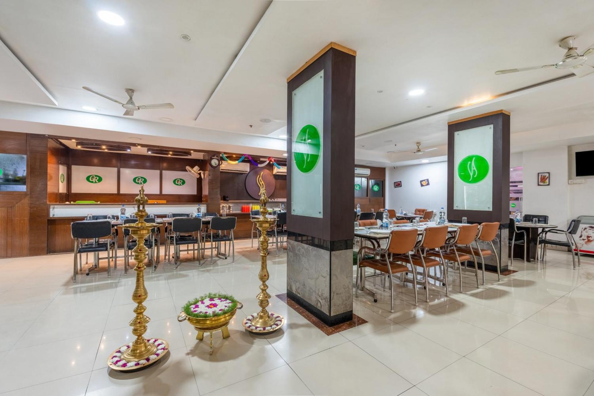 Treebo South Avenue, 700 Mts From Promenade Beach Pondicherry Exterior photo